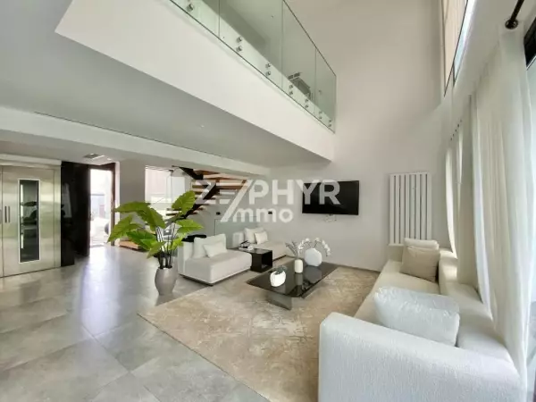 A louer triplex S3 vide ou meublé à Gammarth avec piscine