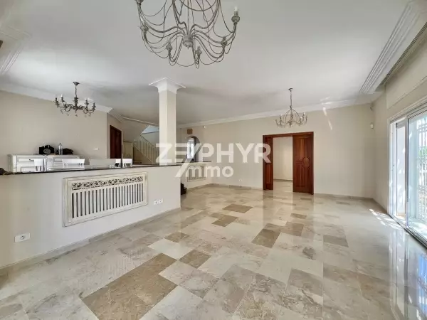A vendre villa S4 à Carthage avec jardin