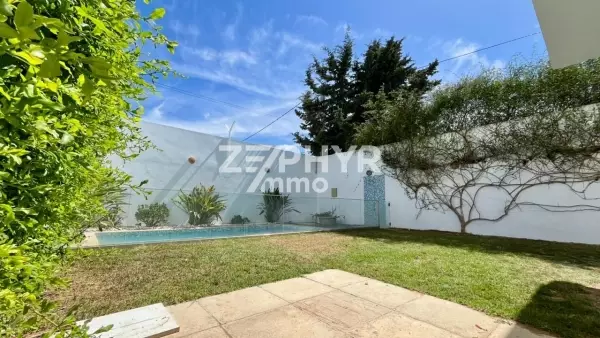 A louer villa S3 avec piscine à Gammarth