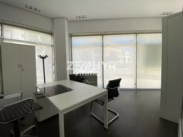 A louer Bureau 80m² aux Berges du Lac1