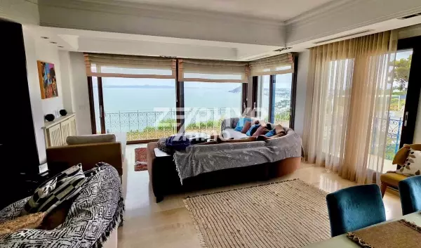 a louer duplex S3 meublé vue sur mer à Gammarth