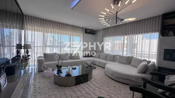 A vendre un duplex S3 avec piscine à Gammarth