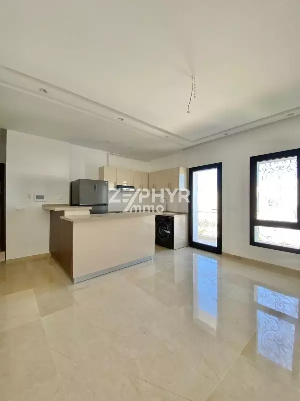 A louer Appartement S2 vide ou meublé à Marsa Corniche